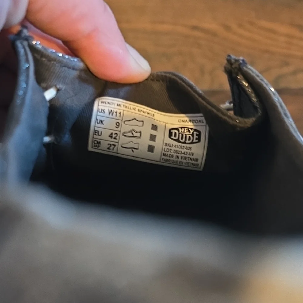 Hey Dude Womens Shoes Size 11 - Sparkly Silver - Picture 2 of 8